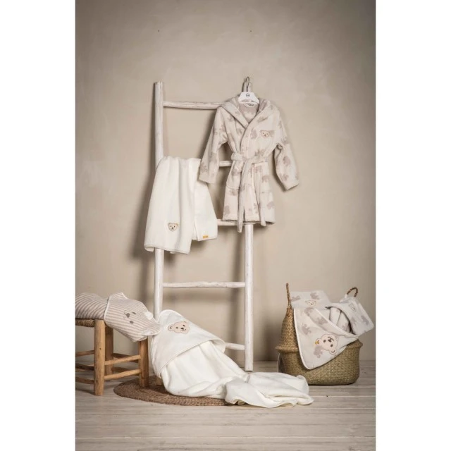 Steiff Hooded Bath Towel Size: 100 x 100 cm