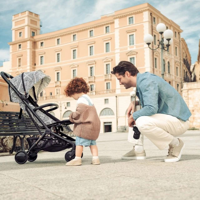 Kinderkraft PILOT 2 baby stroller BIZUU Lunar Black