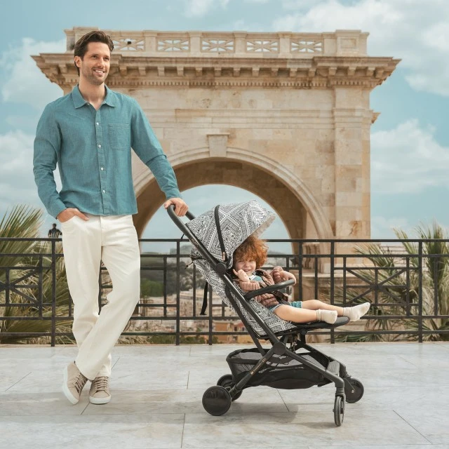 Kinderkraft PILOT 2 baby stroller BIZUU Lunar Black