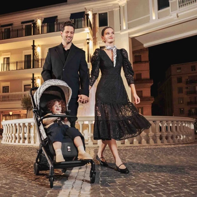 Kinderkraft PILOT 2 baby stroller BIZUU Lunar Black