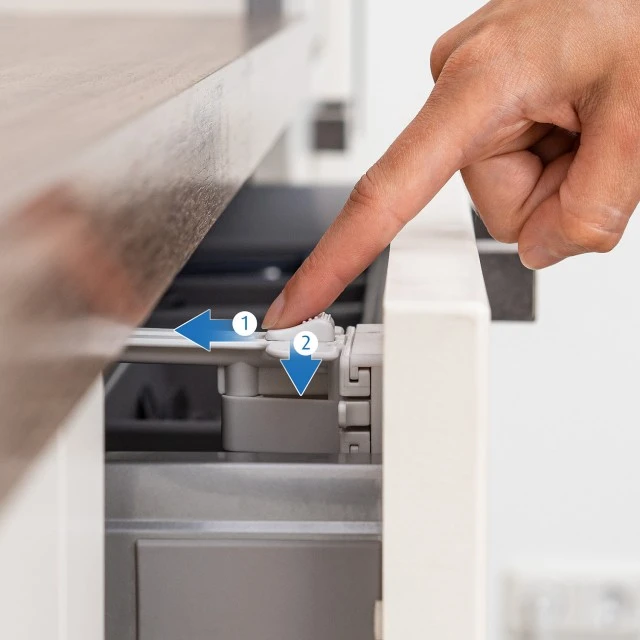 71090 Reer drawer lock