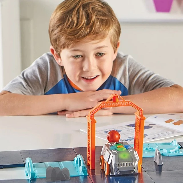 Learning Resources Coding critters Space Rover with accessories