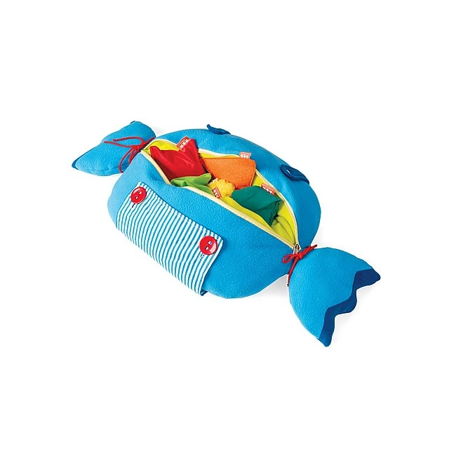 Nowa Szkola Pillow candy, with accessories