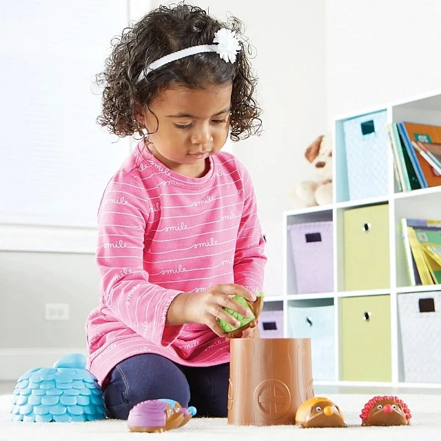 Learning Resources A tree house with hedgehogs for motor skills