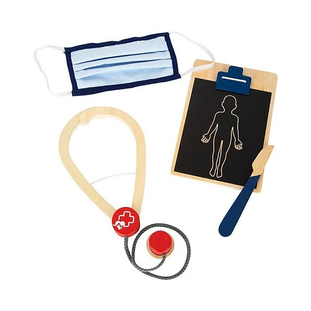 Small Foot children’s doctor set wooden in backpack