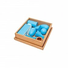 Nowa Szkola Set of geometric figures, solid, in a box