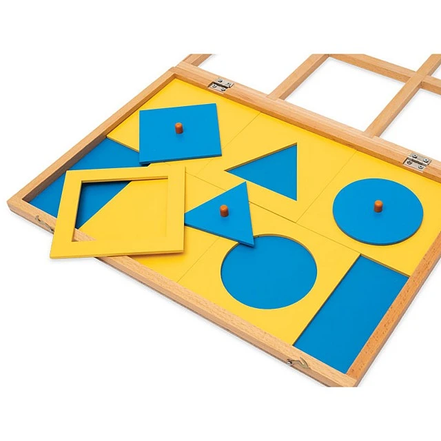 Nowa Szkola Demonstration board, with geometric figures