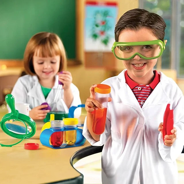 Learning Resources Chemistry Lab Set, 22 Pieces