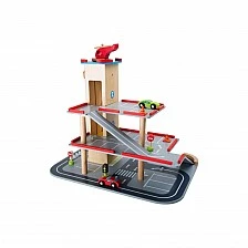 Small Foot parking garage, 3 levels and airplane track