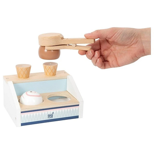 Small Foot ice cream stand, 14 x 11 x 7 cm