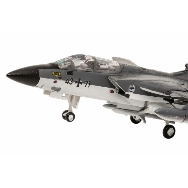 Сглобяем модел, Revell, Изтребител Panavia Tornado IDS/GR.1, 86 части