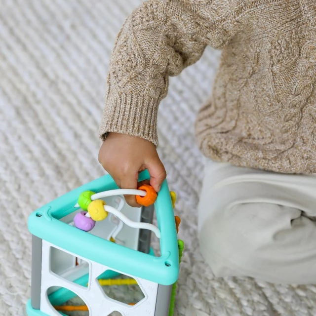 Baby activity toy, Infantino, Sorter triangle