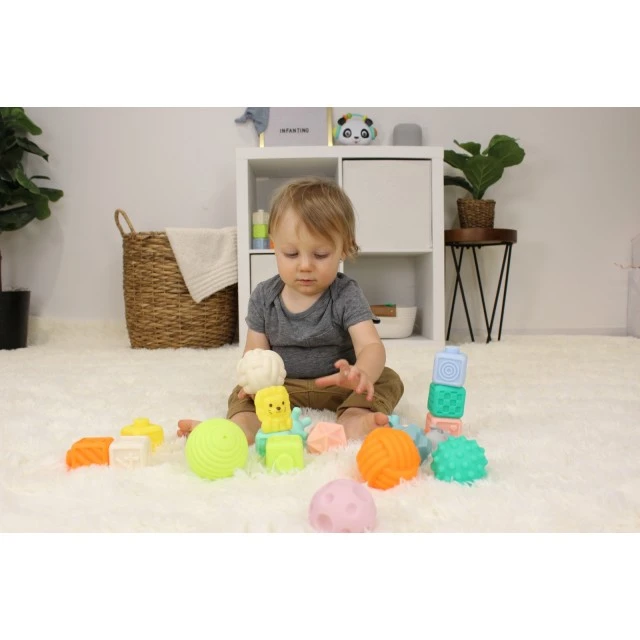 Комплект меки сензорни бебешки играчки, Infantino, 20 броя