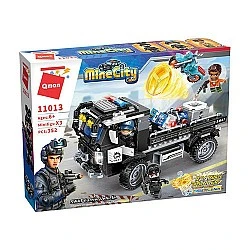 Constructor Police armored truck, 352 parts