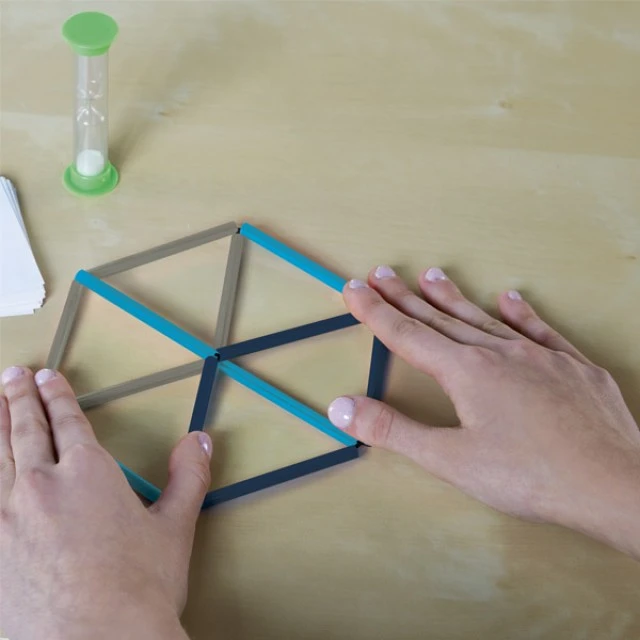 Riddle cube with riddles