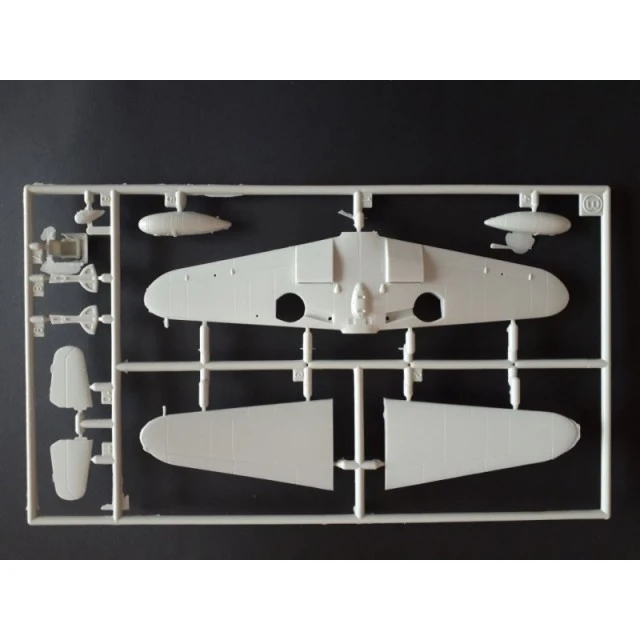 Германски изтребител на Луфтвафе Messerschmitt Bf 109 G-10 - сглобяем модел