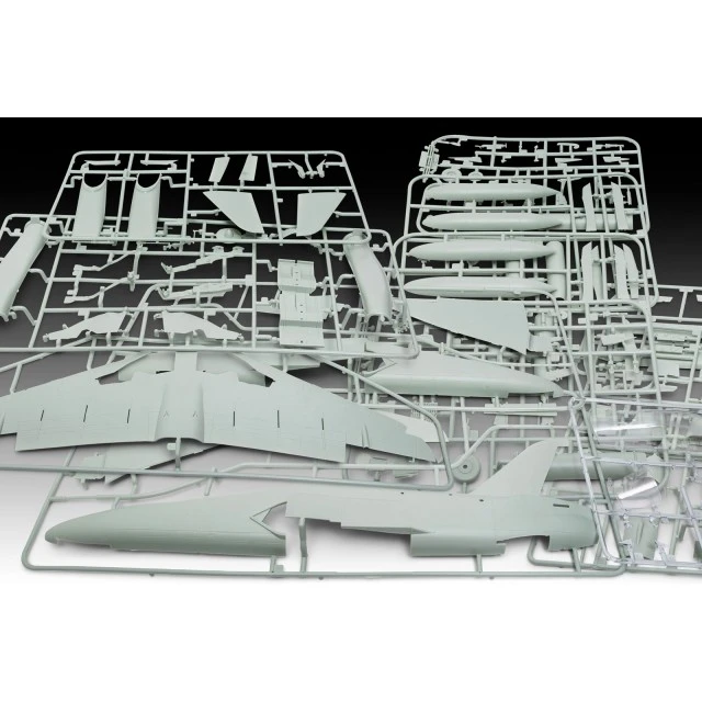 Сглобяем модел, Revell, Изтребител BAe Hawk T.1A RAF Red Arrows, 170 части