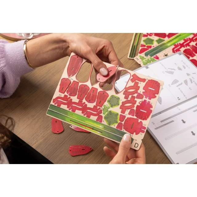 Wooden model kit, Revell, Dream of Roses, 326 pieces