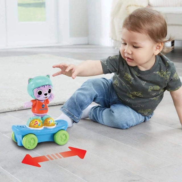 Interactive toy Kitten on a skateboard, 8 x 16 x 18 cm
