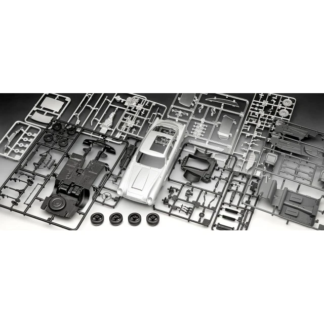 Aston Martin DB5 James Bond 007 Goldfinger Model Kit, 122 parts