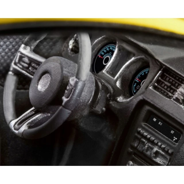 Комплект сглобяем модел Автомобил Ford Mustang Boss 302, 128 части