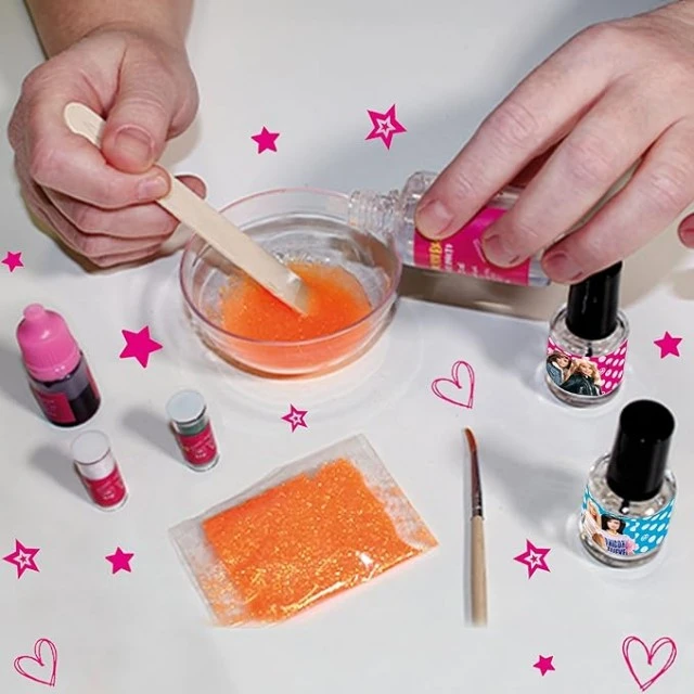 Creative set Lisciani Barbie DIY nail polishes