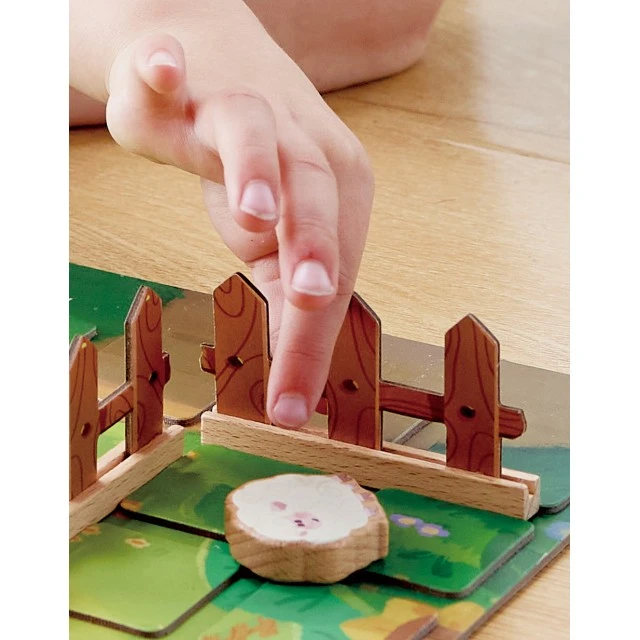 Настолна игра, Hape, Вълчи войни, Българско издание
