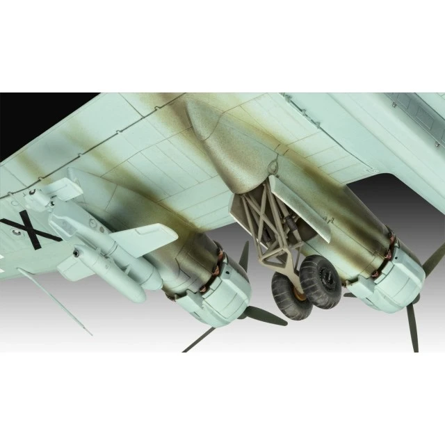 Сглобяем модел, Revell, Самолет Focke-Wulf Fw 200 C-5/C-8, 240 части