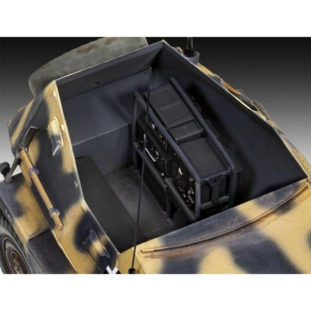 Сглобяем модел Германска командна бронирана машина Sd.Kfz.247 Ausf.B, 247 части