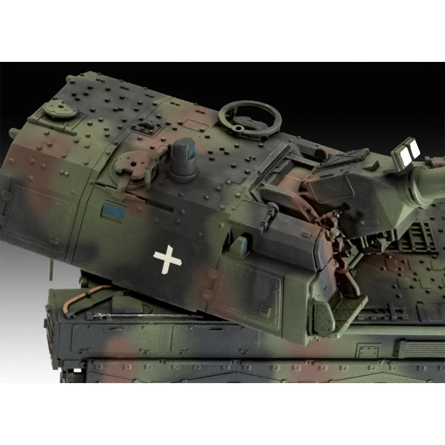 Сглобяем модел Panzerhaubitze 2000, 130 части