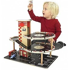 Wooden game Three-story parking