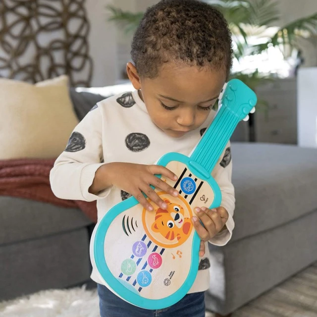 Музикална играчка, Baby Einstein, Дървено сензорно укулеле, 43.18 х 17.78 х 5.08 см
