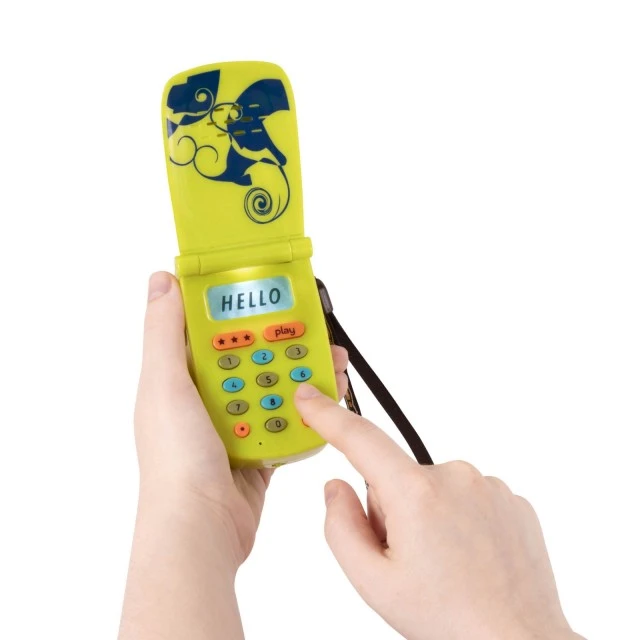 Children’s interactive phone and remote control set, Battat, 2 parts