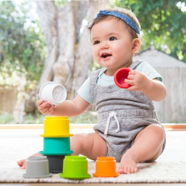 Set of stacking cups, Infantino, 8 pieces