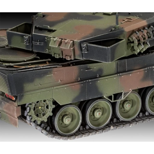 Сглобяем модел Танк Леопард 2A6/A6NL, 222 части