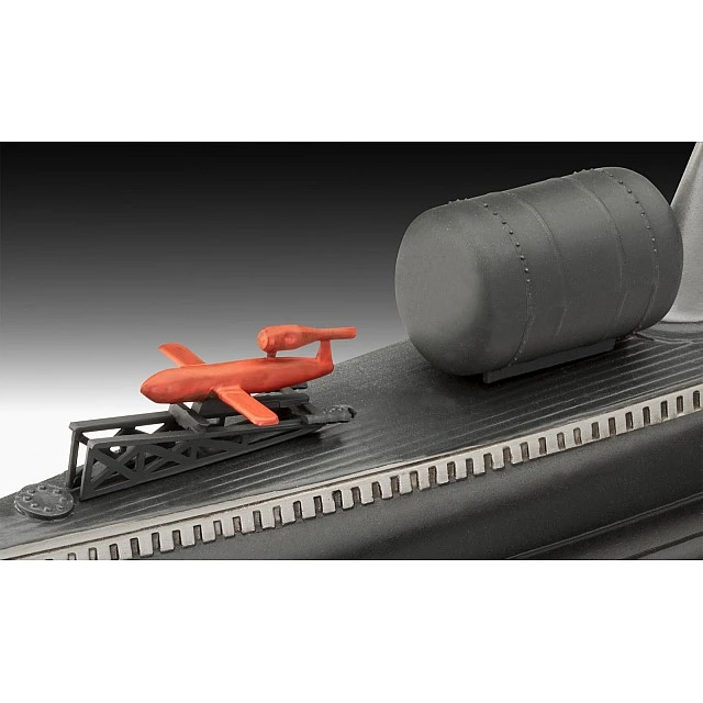 Assembly model, Revell, USS Nautilus nuclear submarine, 30 parts