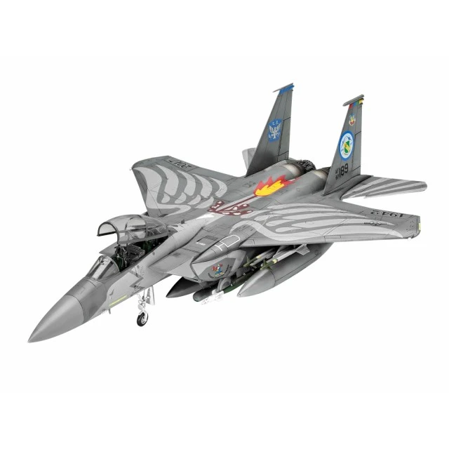 Assembled model Aircraft McDonnell-Douglas F-15E Strike Eagle
