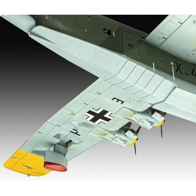 Assembly model, Revell, Blohm Voss BV222 aircraft, 282 parts