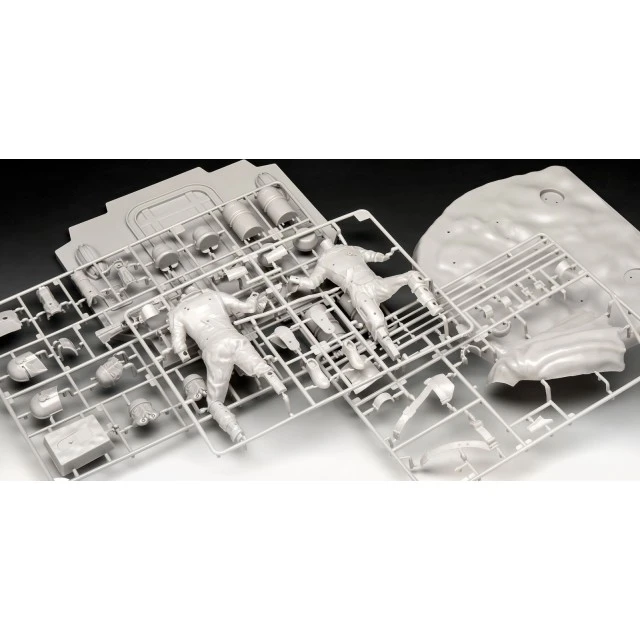 Assembly model, Revell, Star Wars, The Mandalorian: Din Djarin - The Bounty Hunter, 60 parts
