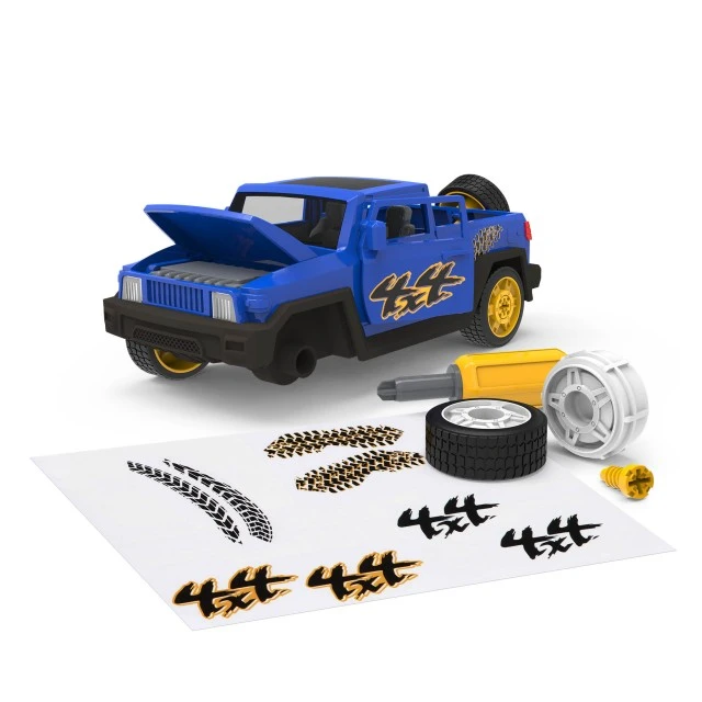 Building sports jeep with sound and light