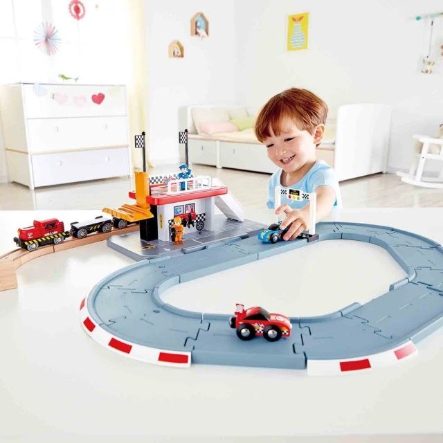 Race track
