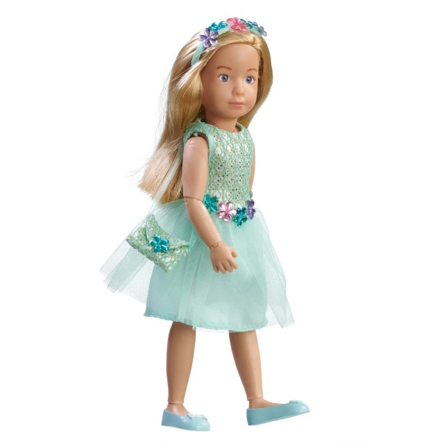 Party doll Vera