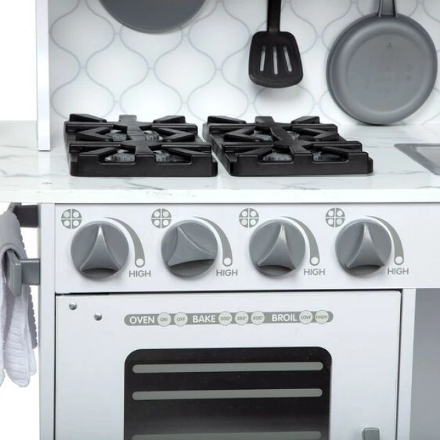 Wooden Kitchen - Chef’s Kitchen - Cloud