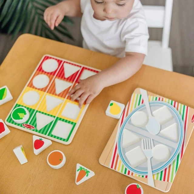 Melissa & Doug - Дървена количка - сортер с хранителни продукти