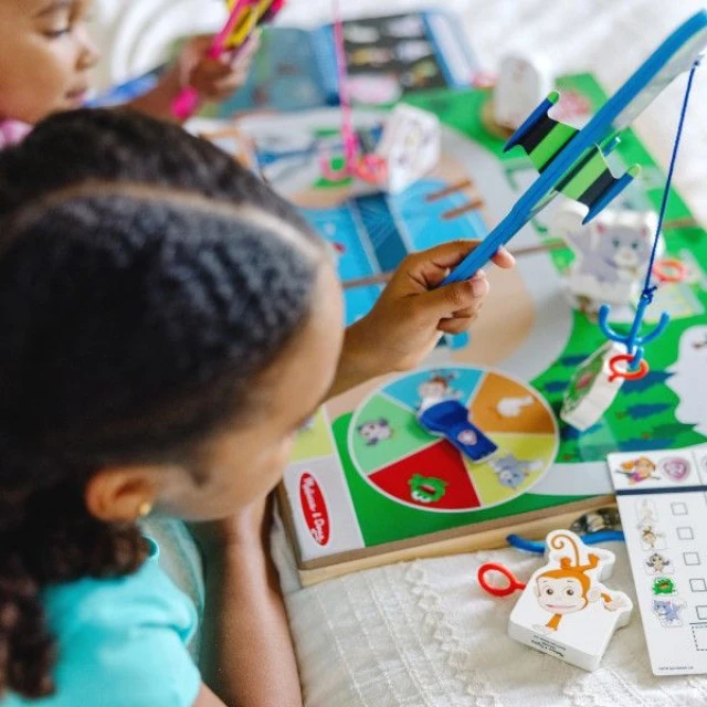 Melissa & Doug - Разгъваща се игрална дъска - Шпиони