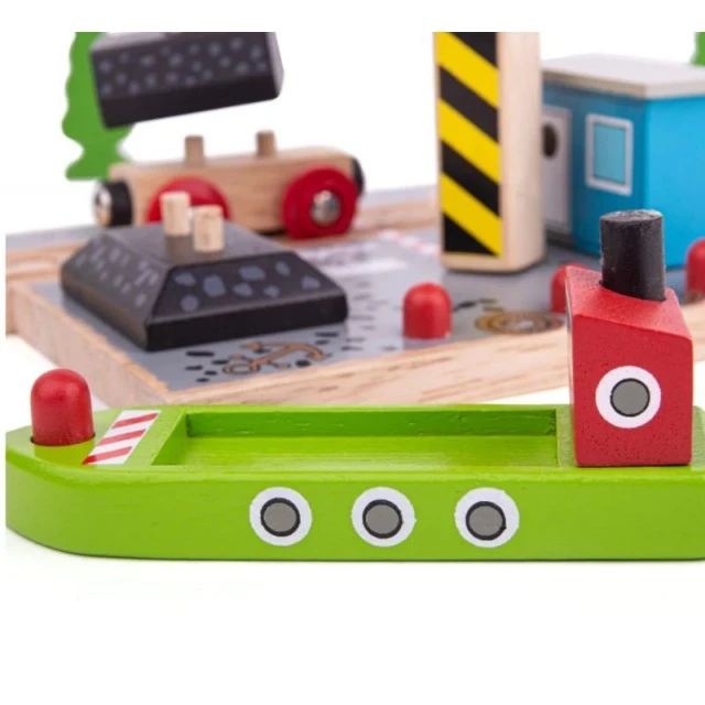 Bigjigs wooden railway Crane with magnetic winch