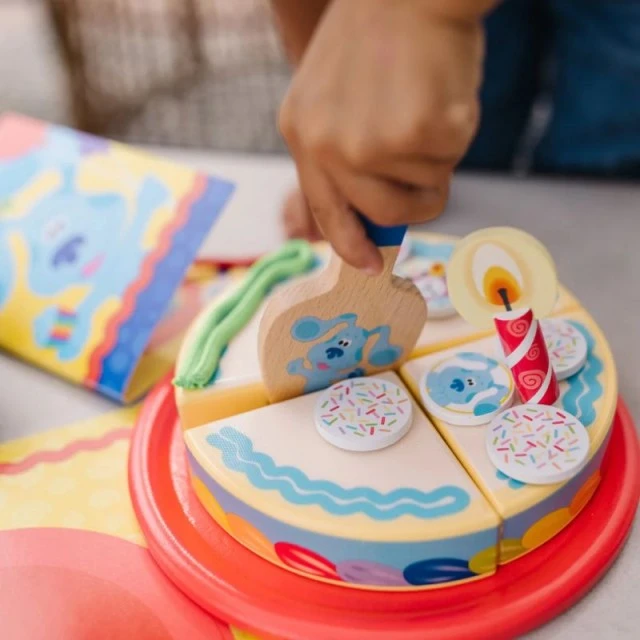 Wooden Birthday Playset - Melissa & Doug
