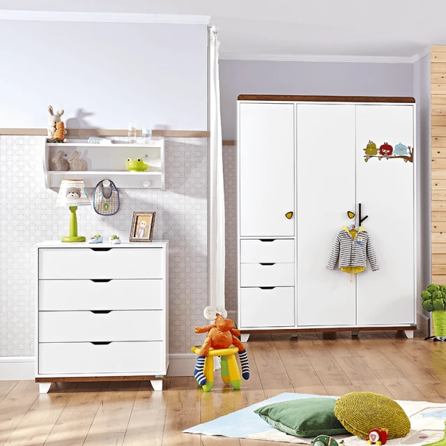 Three-door children's wardrobe KAKULE