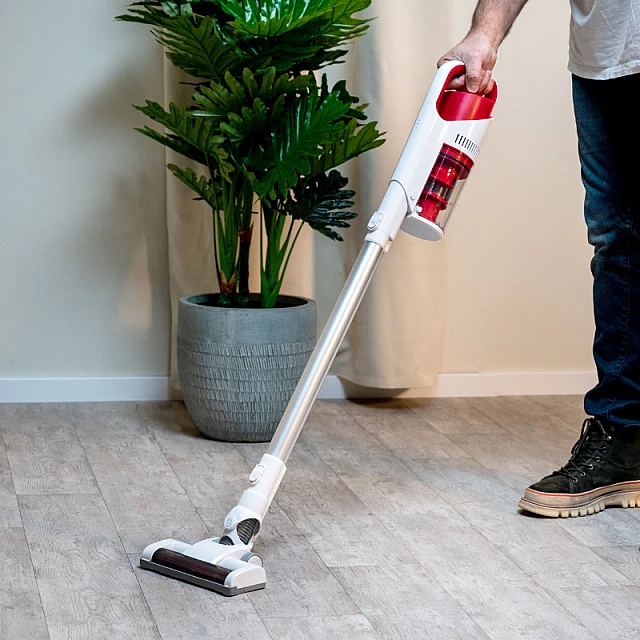 Dirt Devil DD9002 Upright Cordless Vacuum Cleaner