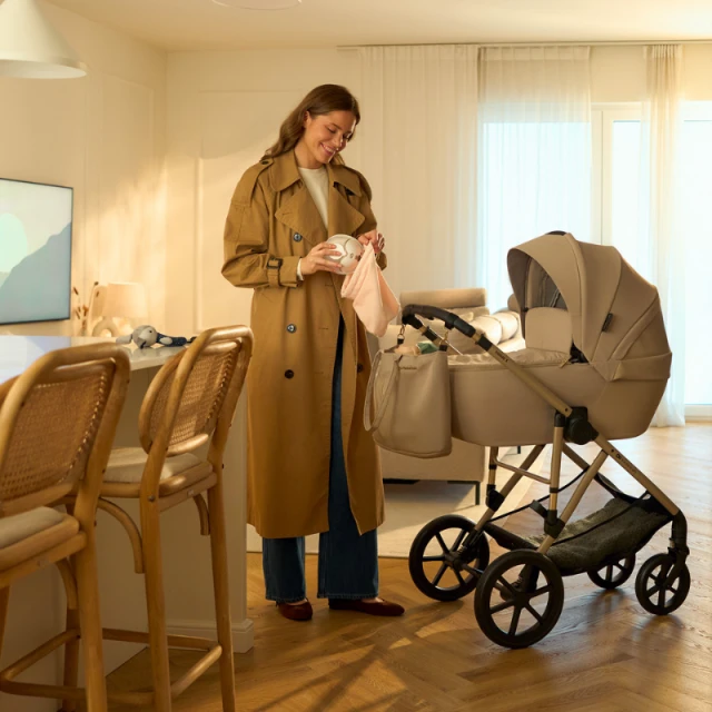 Kinderkraft MAMAFLOW помпа за кърма PINK
